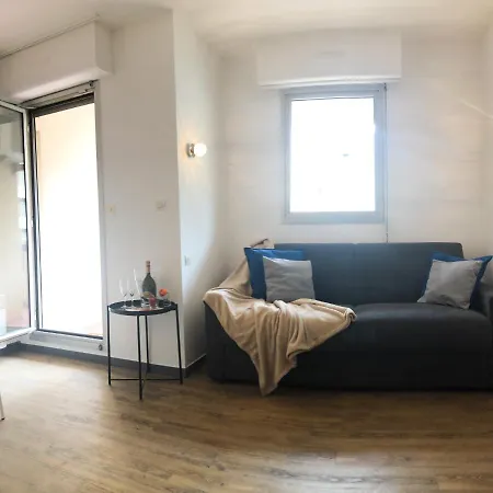 Апартаменты 4 Pers- Plein Centre Bord De Mer 308 *